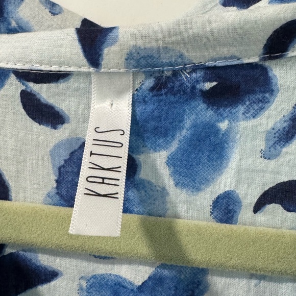 Kaktus Blue and White Floral Dress - Picture 3 of 3